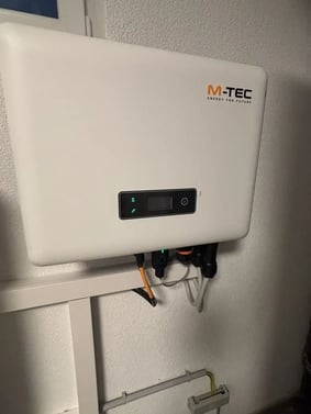 Batteriespeicher im Keller eines Kunden 