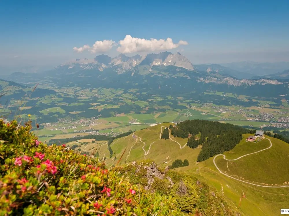 Blick vom Kitzbüheler Horn auf St. Johann